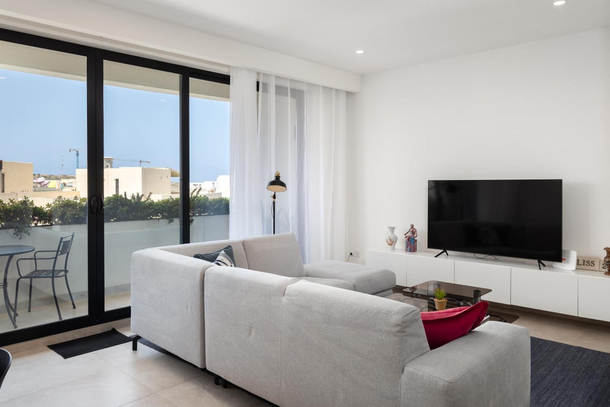 Modern 1Br Spacious Apartment With Terrace - Close To St Thomas Bay Marsaskala Exterior foto